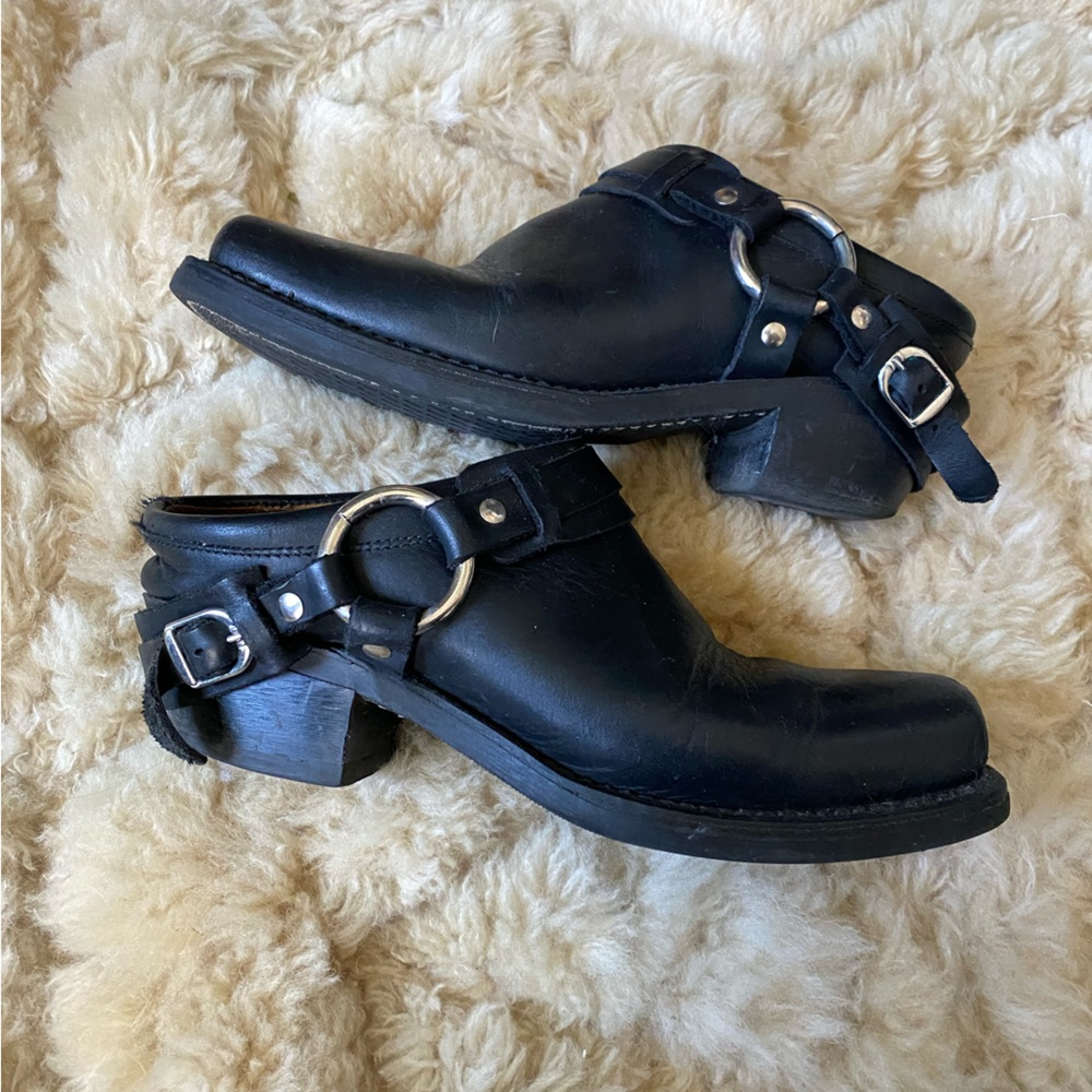 Vintage FRYE harness mule motorcycle biker 90s black US 8.5 o-ring sling back